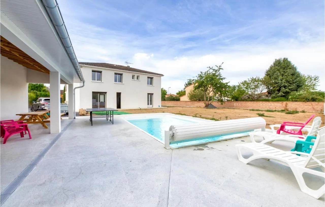 5 Bedroom Nice Home In Albi