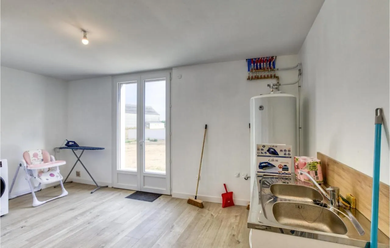 5 Bedroom Nice Home In Albi