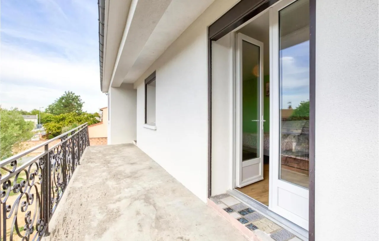 5 Bedroom Nice Home In Albi