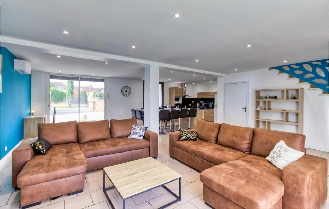 5 Bedroom Nice Home In Albi